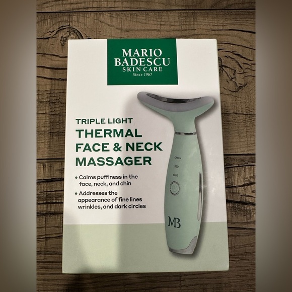 Mario Badescu Other - Mario Badescu Triple Light Thermal Massager